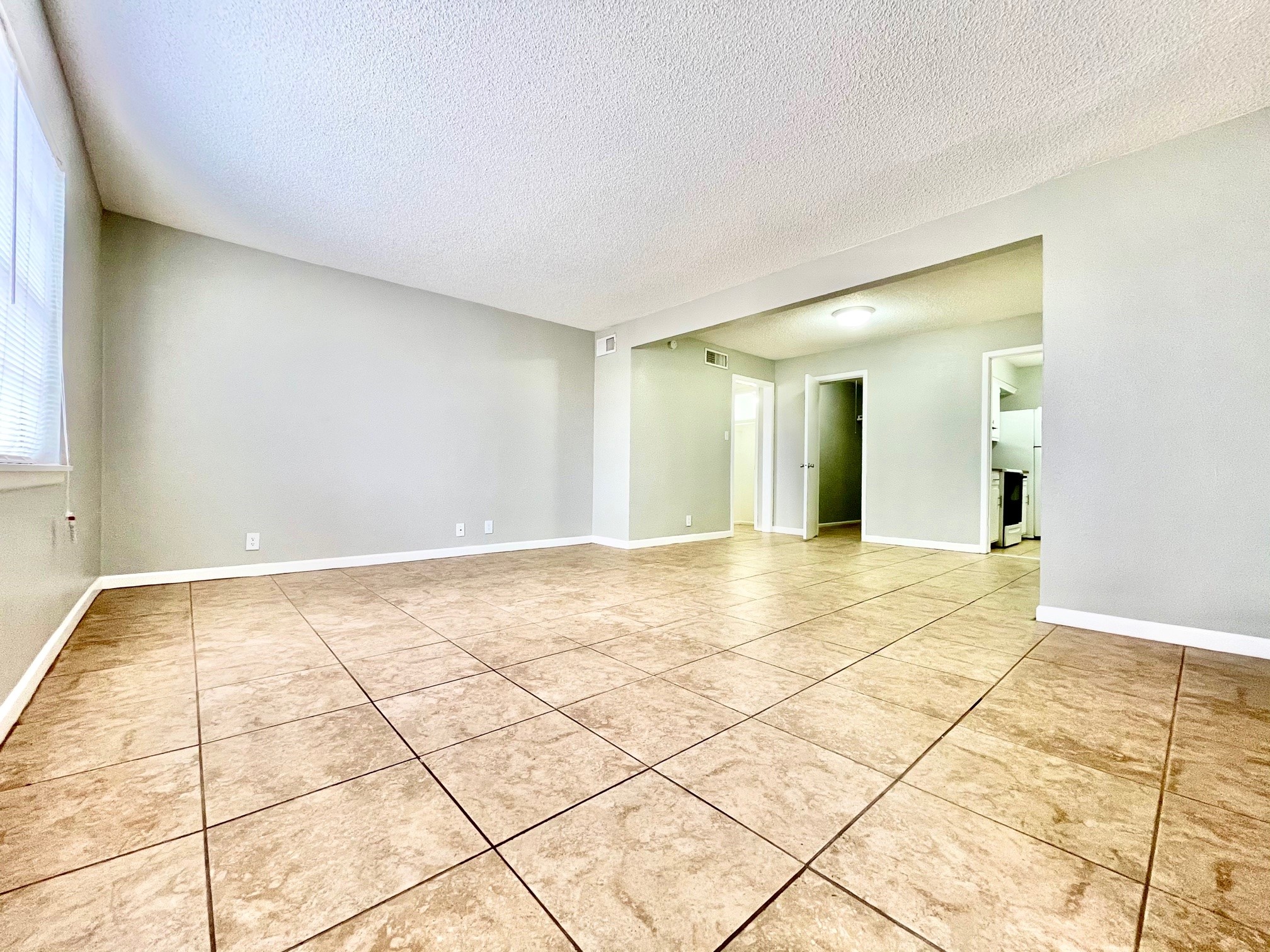 3934 Englewood Circle